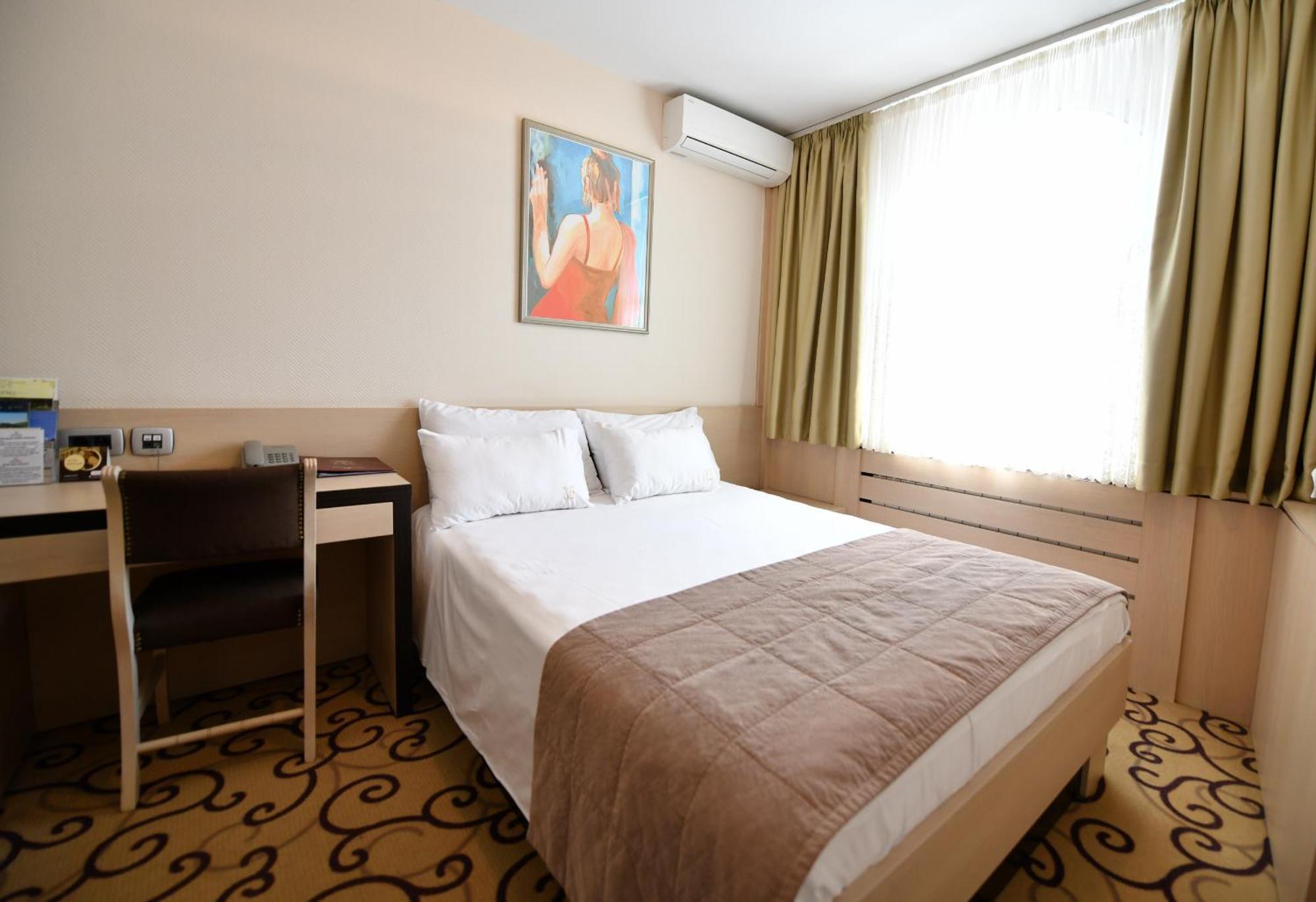 Hotel Beograd Čačak Exterior foto