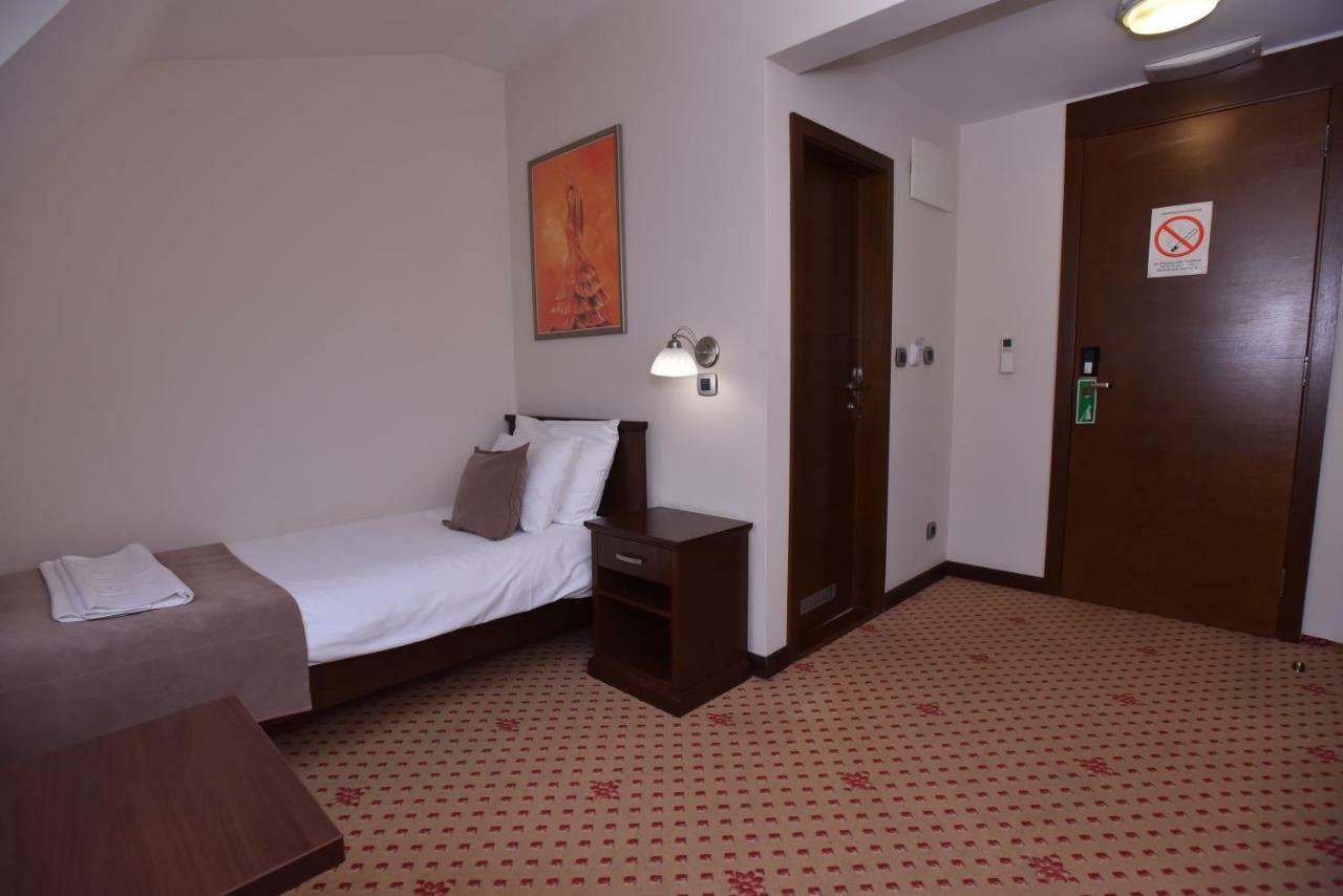 Hotel Beograd Čačak Exterior foto